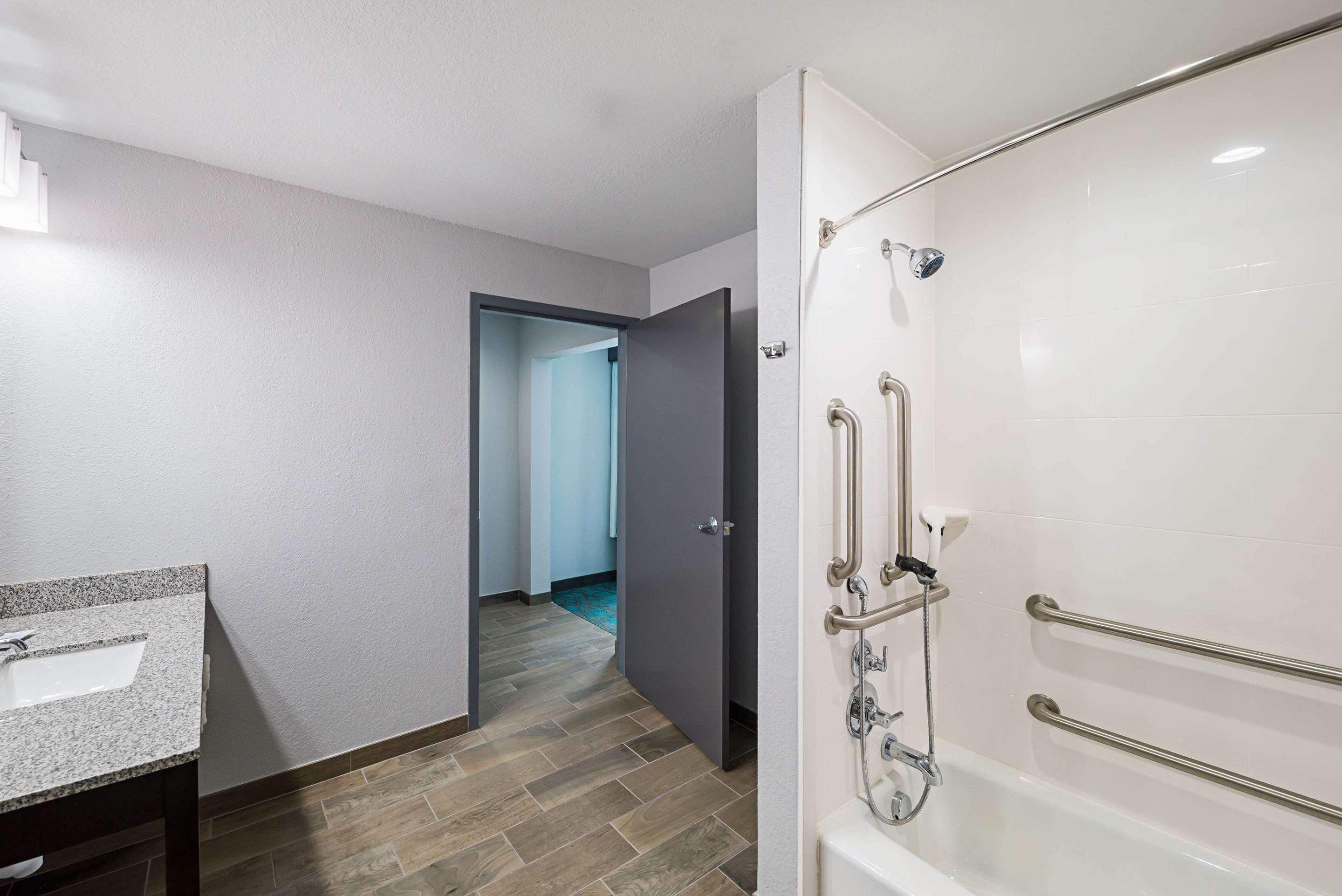 Comfort Inn & Suites Oklahoma City Near Bricktown Εξωτερικό φωτογραφία