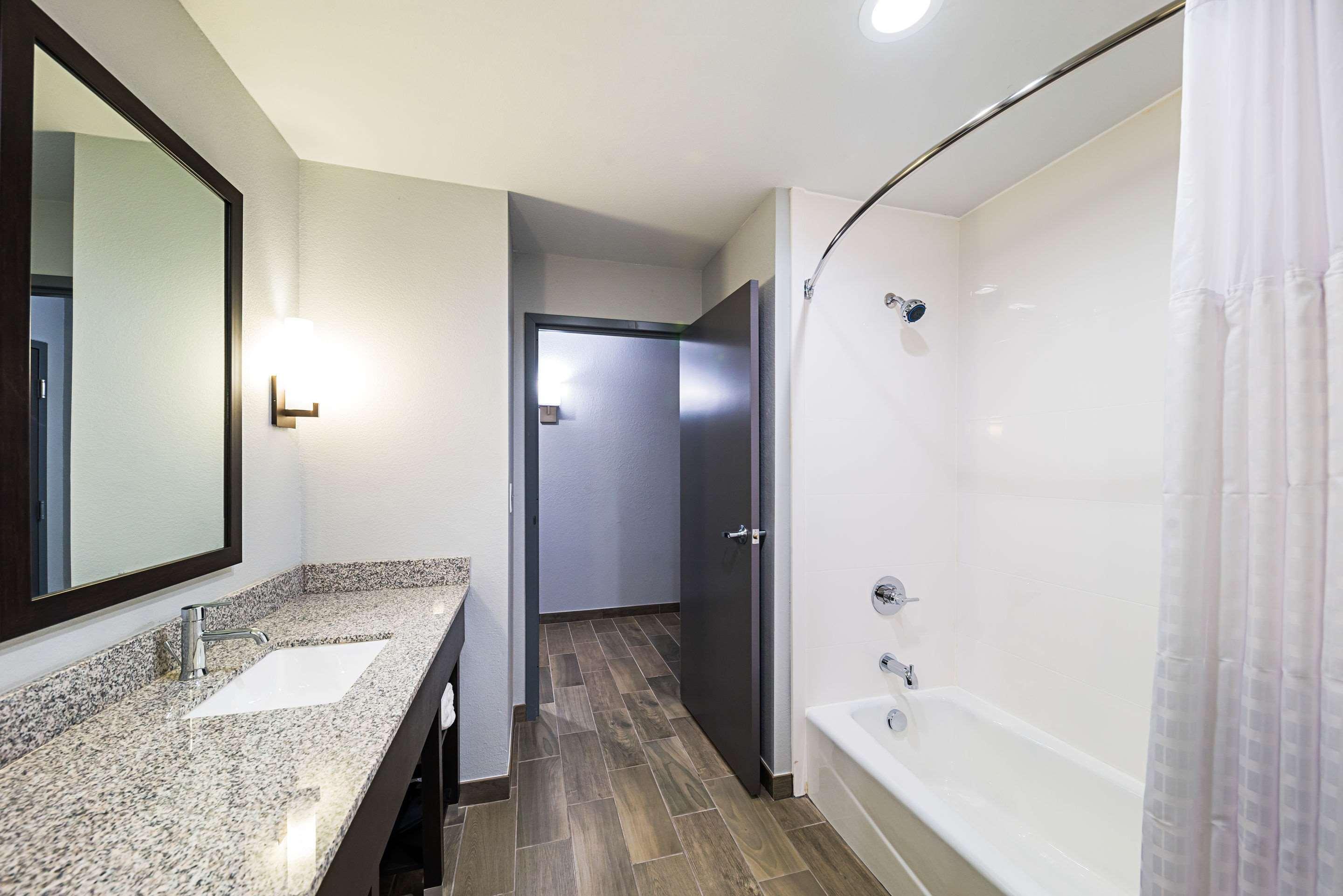 Comfort Inn & Suites Oklahoma City Near Bricktown Εξωτερικό φωτογραφία